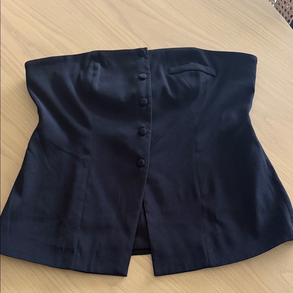 BNWT F21+ strapless button up top